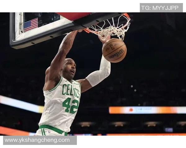 科尔:霍福德末节无法出战加剧内线困境 可能会考虑使用双塔阵容 科尔:霍福德末节无法出战加剧内线困境 可能会考虑使用双塔阵容