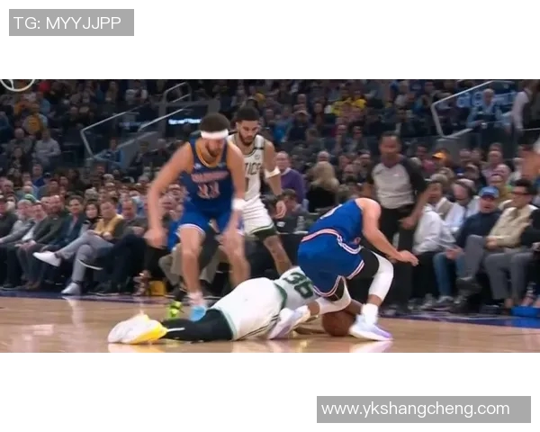 马盖蒂:库里曾因脚踝伤势怀疑过自己 我告诉他要继续战斗 马盖蒂:库里曾因脚踝伤势怀疑过自己 我告诉他要继续战斗